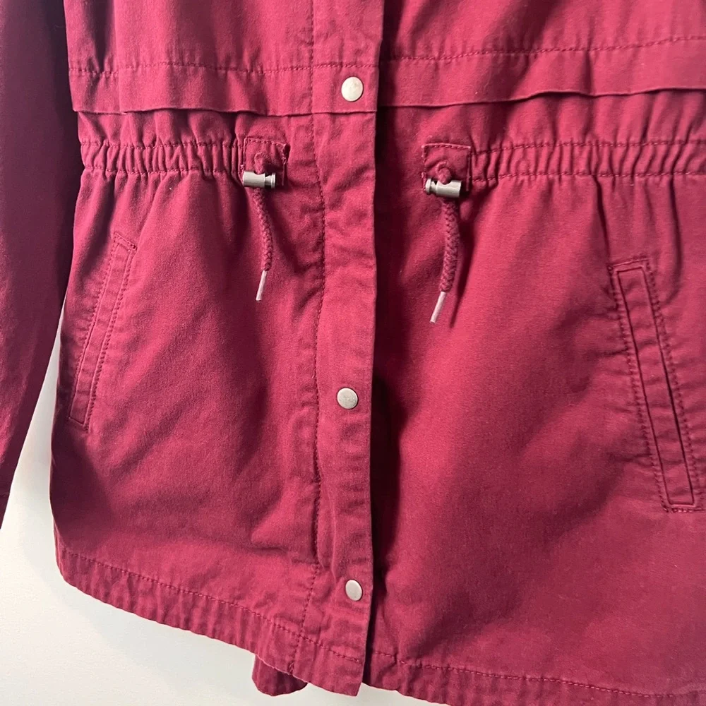 Old Navy Girls Military Field Jacket in Maroon SZ XL (14) Color is Wine stain